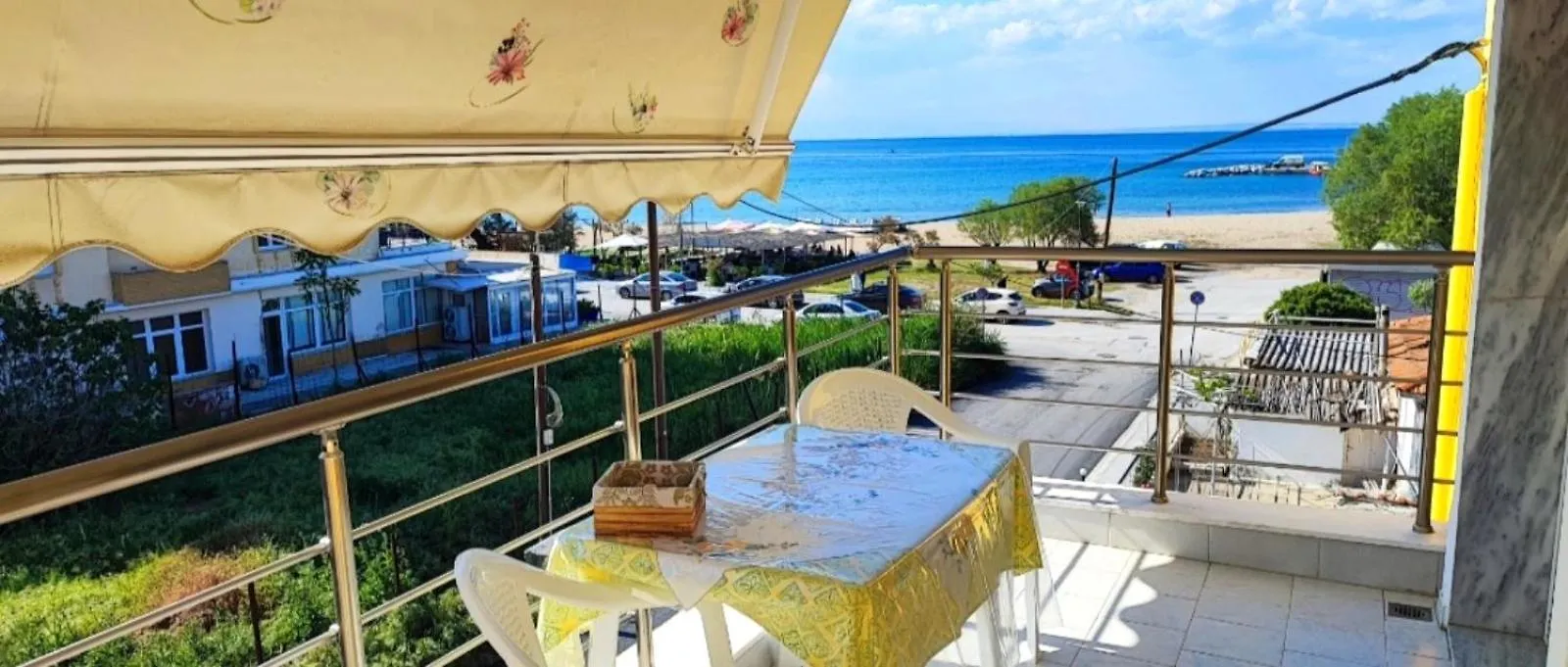 Fenia'S Apartment By The Sea Neo Epivates