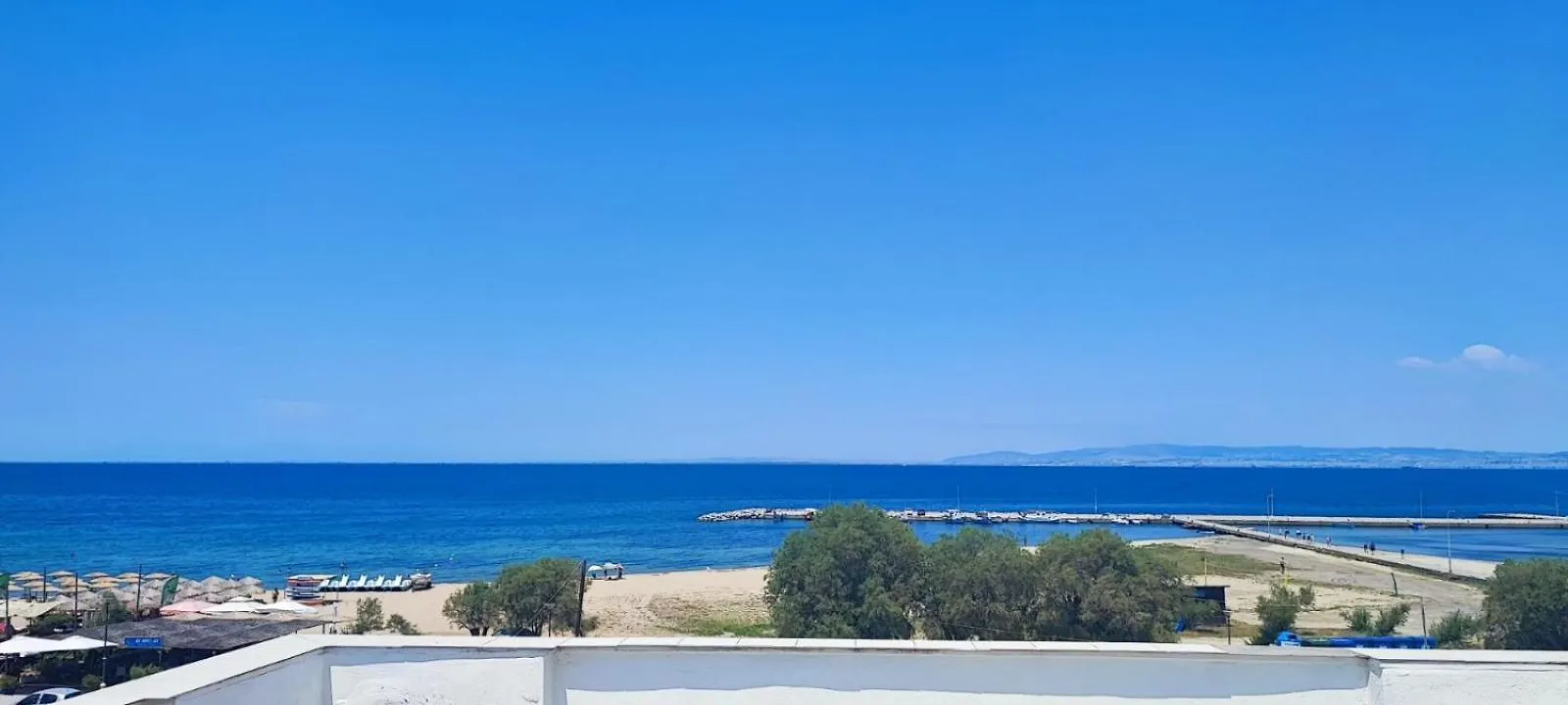 Fenia'S Apartment By The Sea Neo Epivates