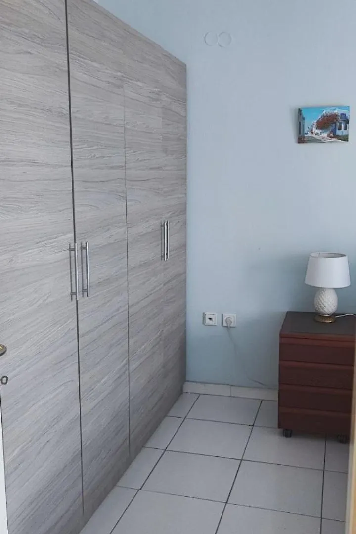 Fenia'S Apartment By The Sea Neo Epivates