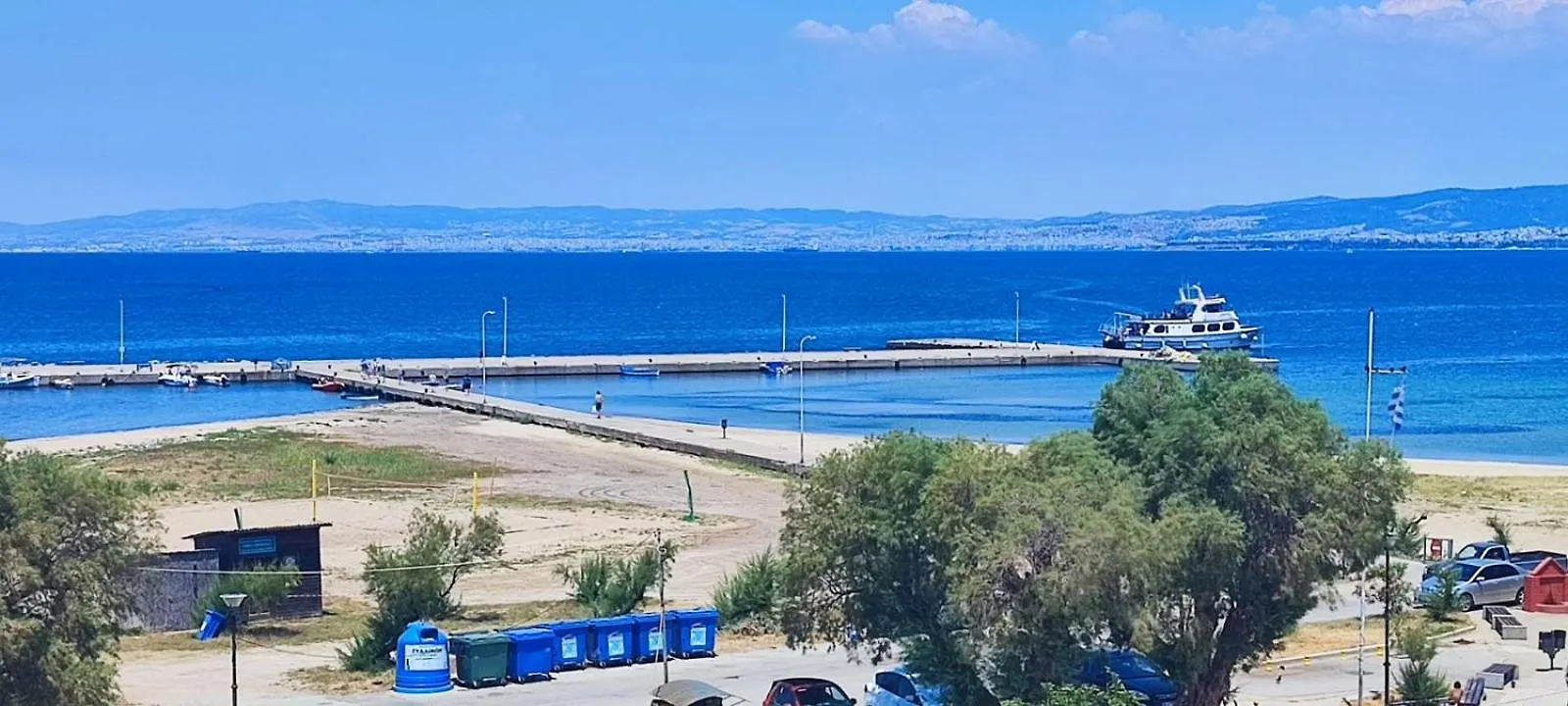 Fenia'S Apartment By The Sea Neo Epivates