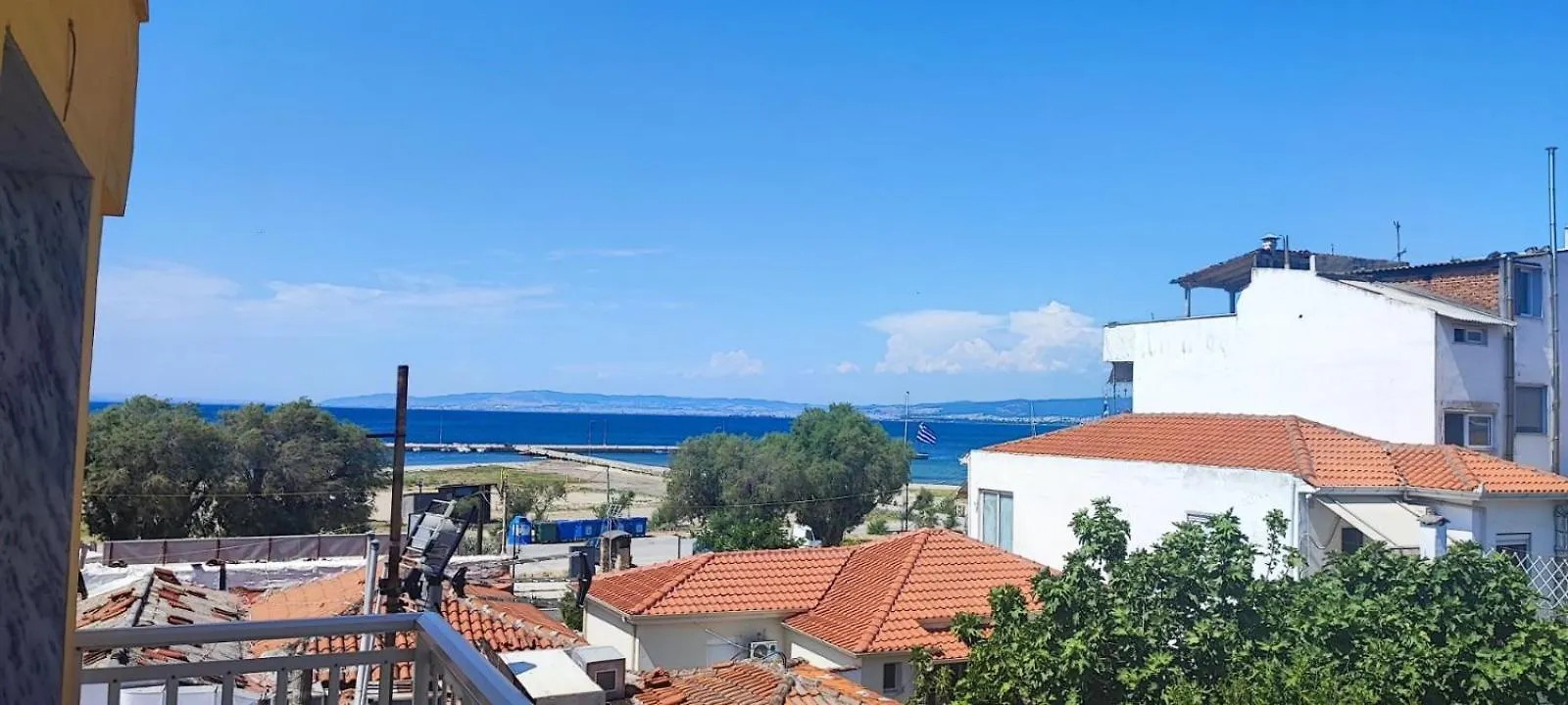 Fenia'S Apartment By The Sea Néoi Epivátai Grecia